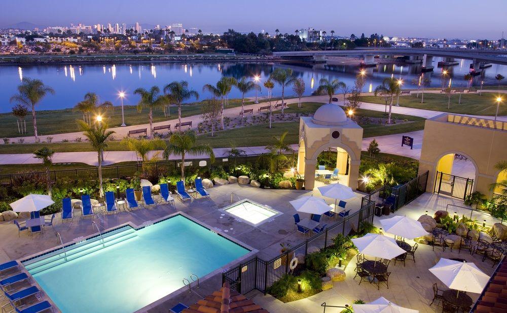 Courtyard Airport/liberty Station 3*
