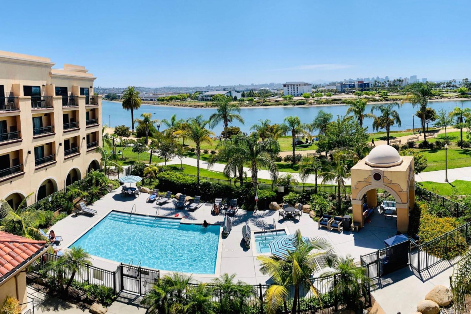 Courtyard Airport/liberty Station San Diego