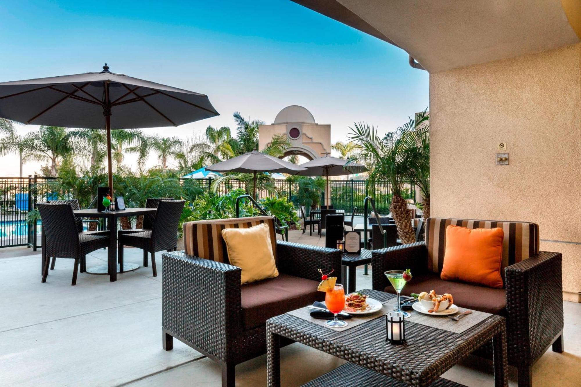 Courtyard Airport/liberty Station Hotel San Diego