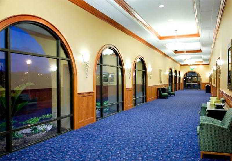 Courtyard Airport/liberty Station Hotel San Diego