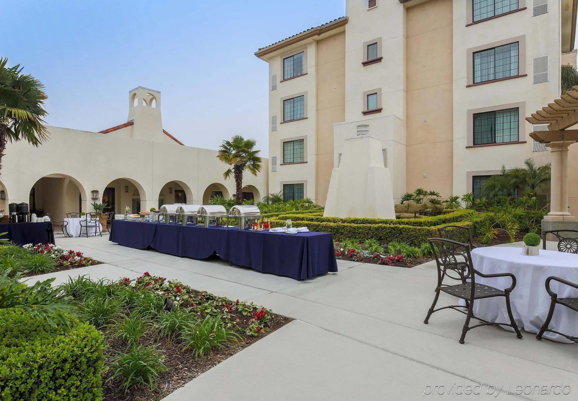Courtyard Airport/liberty Station