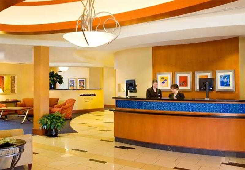 Courtyard Airport/liberty Station 3*