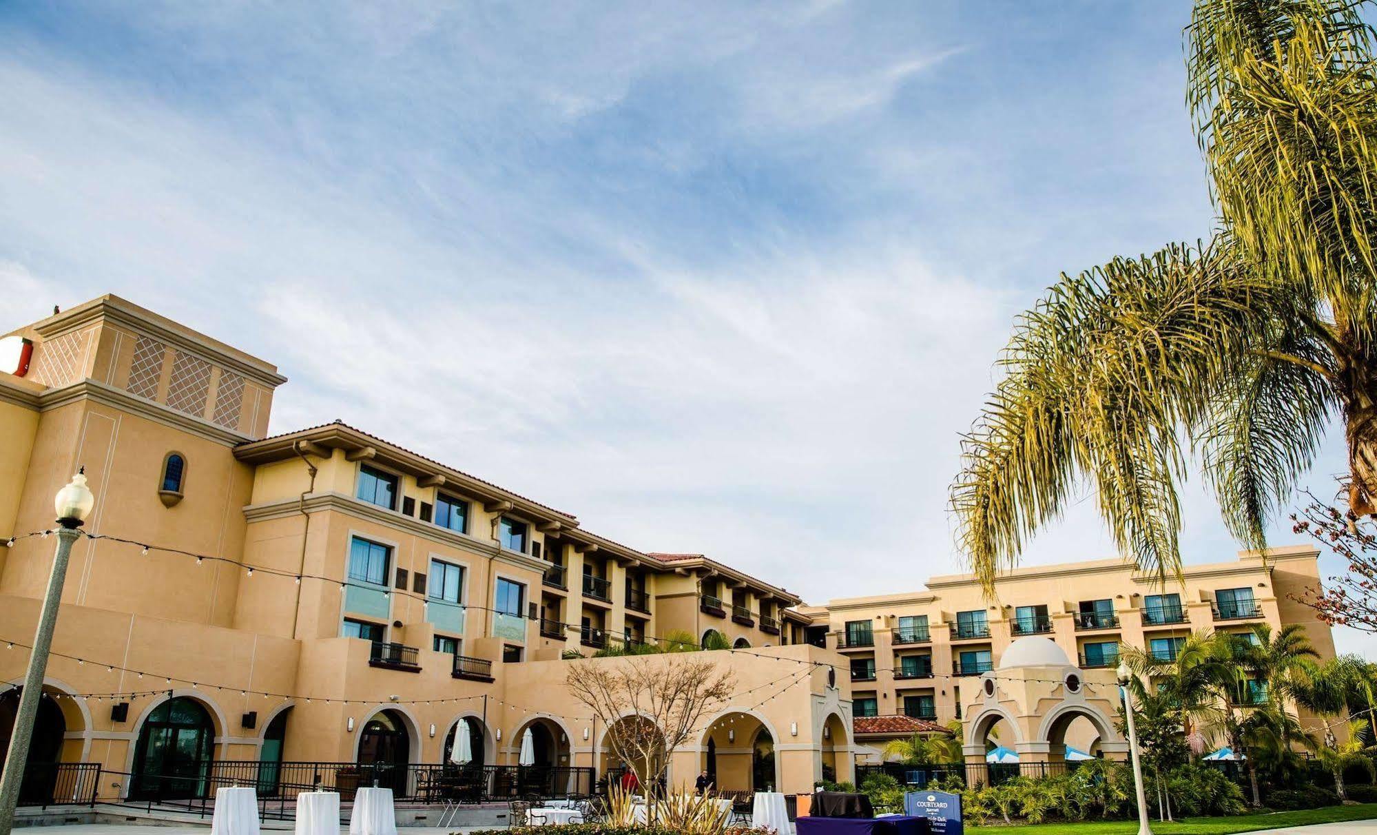 Hotel Courtyard Airport/liberty Station San Diego